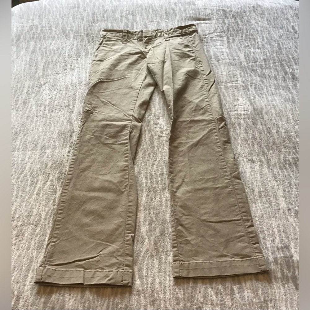 ✨✨ Hurley Khaki Pants Size 1 ✨✨